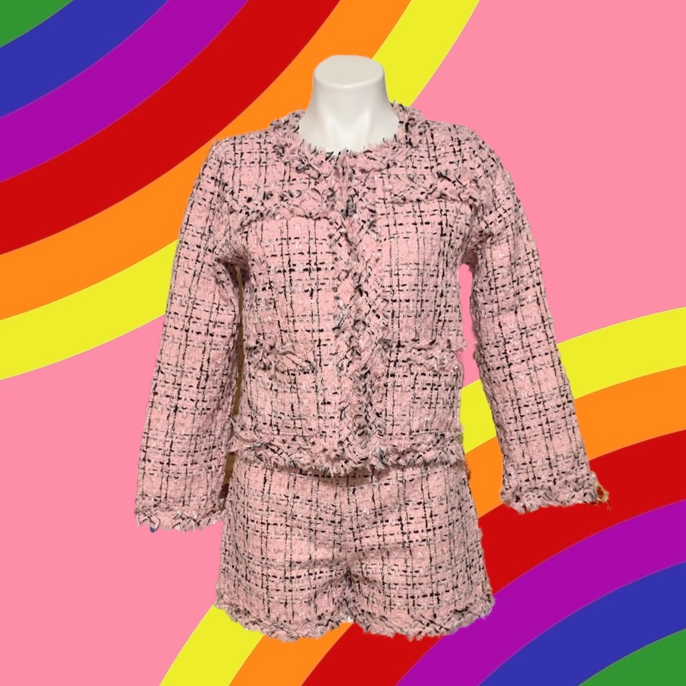 Cute Pink blazer and shorts set